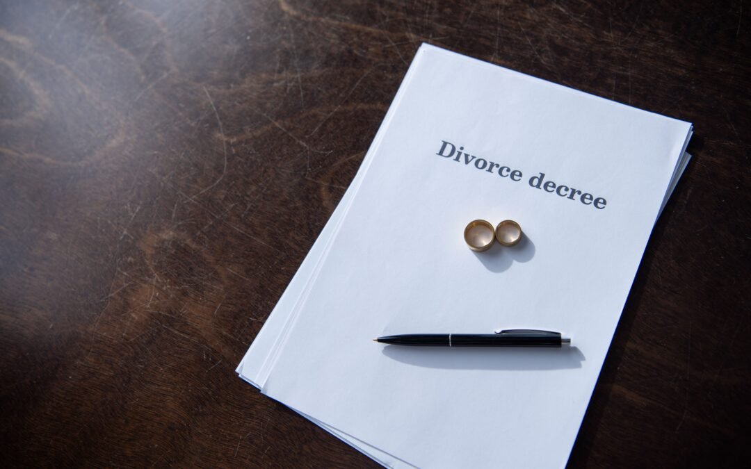 How Divorce Affects Taxes: Filing Status, Alimony, and Dependents